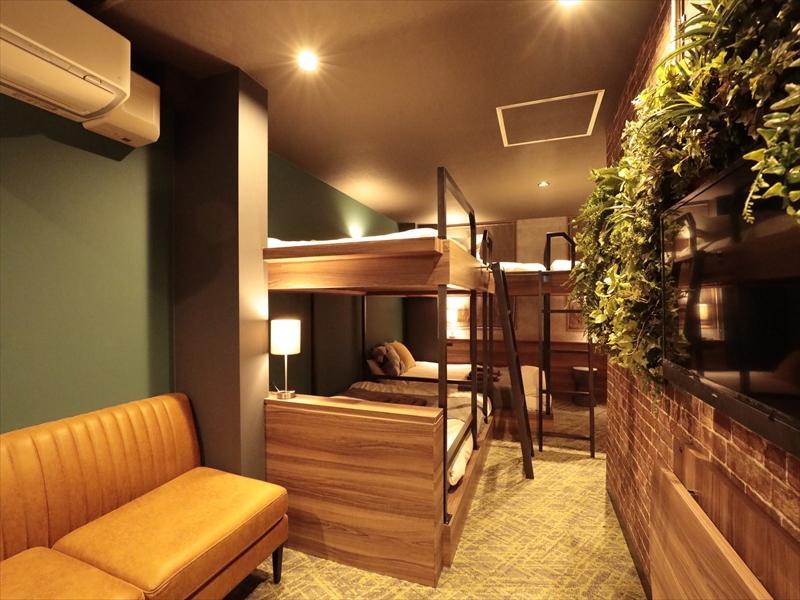 Under Railway Hotel Akihabara Токіо Екстер'єр фото