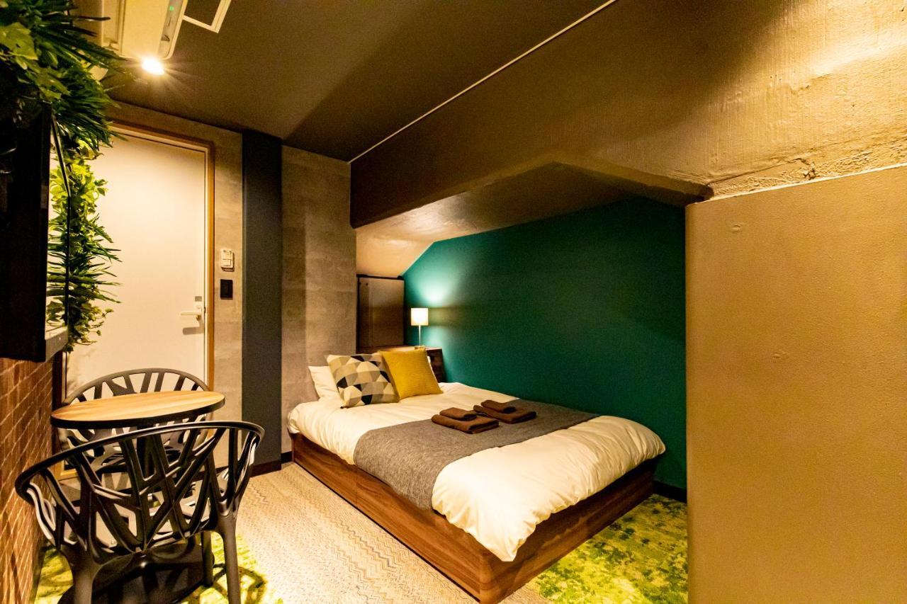 Under Railway Hotel Akihabara Токіо Екстер'єр фото
