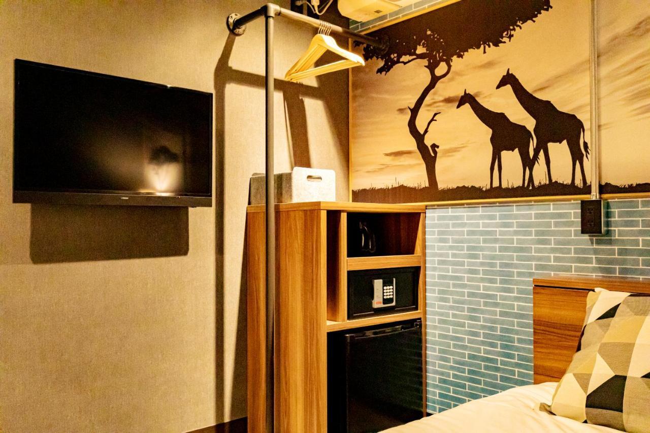 Under Railway Hotel Akihabara Токіо Екстер'єр фото
