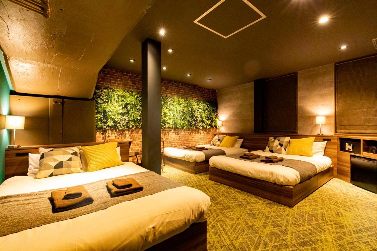 Under Railway Hotel Akihabara Токіо Екстер'єр фото