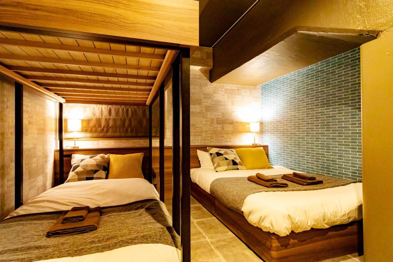 Under Railway Hotel Akihabara Токіо Екстер'єр фото