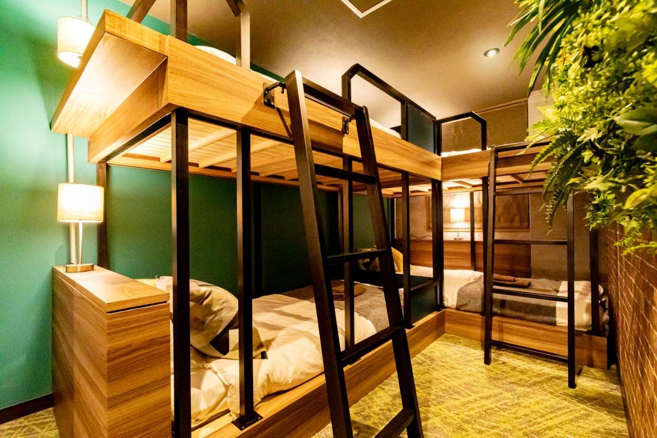 Under Railway Hotel Akihabara Токіо Екстер'єр фото