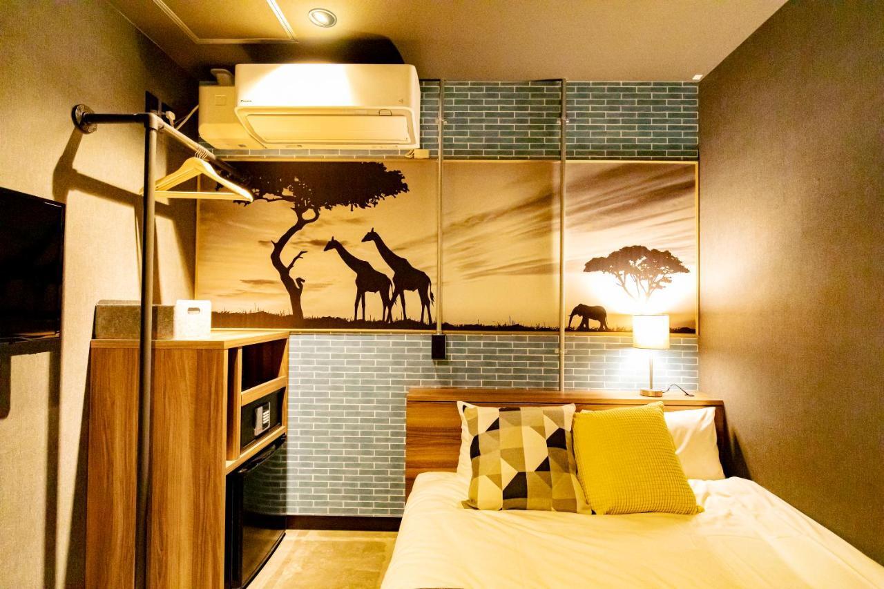 Under Railway Hotel Akihabara Токіо Екстер'єр фото